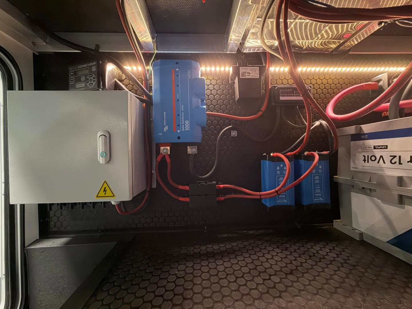 RV battery and inverter system installation Central Florida